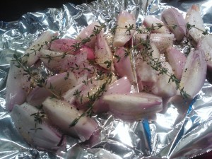 Quartered shallots & thyme, ready to be roasted