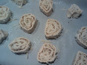 The pinwheels, ready to be baked
